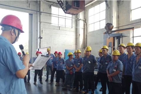 起重機技能比賽，廣維精英展示他們的技能